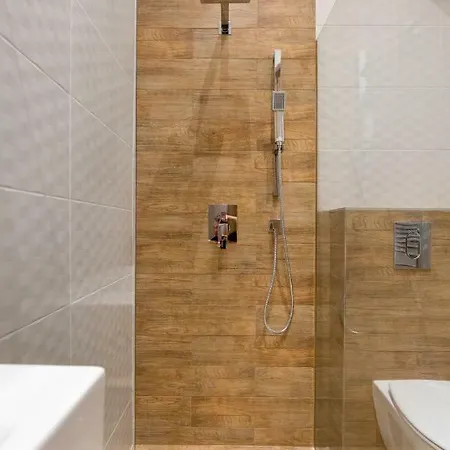 F15 Falk Апартаменты *