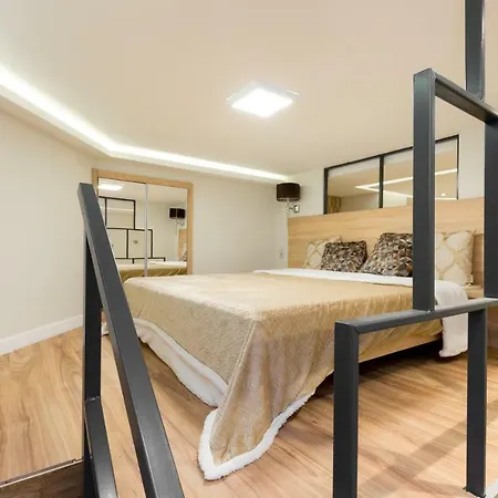 F15 Falk Апартаменты Будапешт